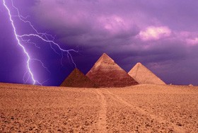 A História de Moisés (parte 5 de 12): Moisés Ouve a Voz de Deus